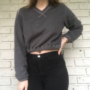 VINTAGE CROPPED SWEATSHIRT
